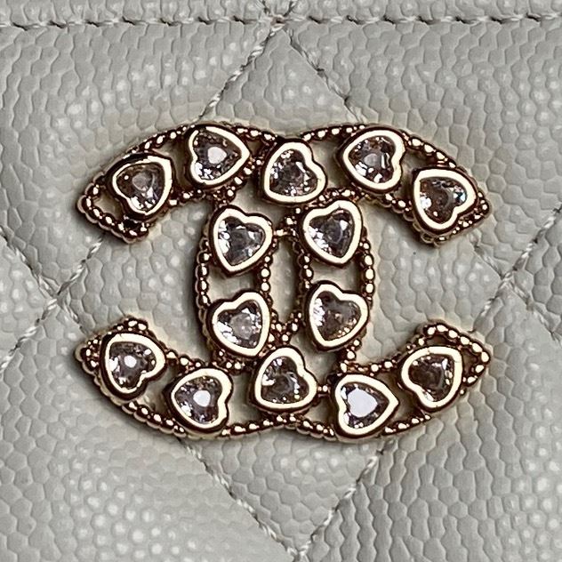 Ch**el cosmetic bags